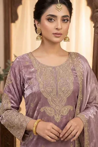 Lavender silk blend embroidered kurta set