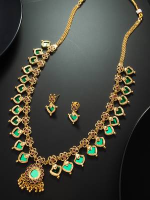 green stone floral necklace set 1