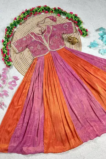 Pink silk blend embroidered gown set