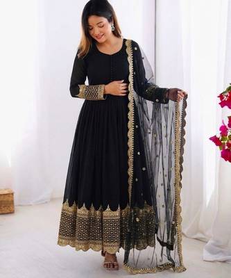 Black faux georgette embroidered gown set 2