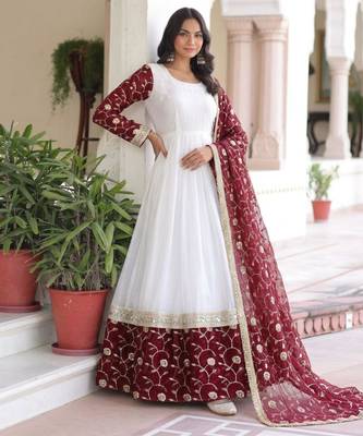 White chiffon embroidered gown set 2