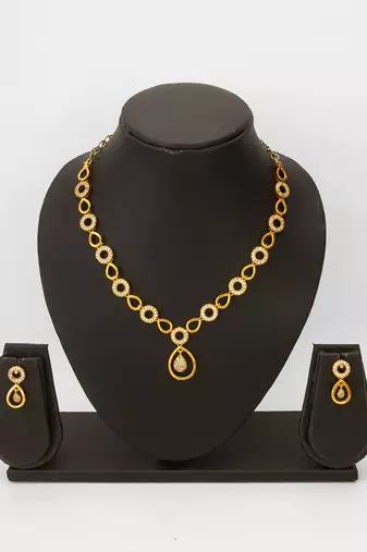 gold plated ad pendant necklace set