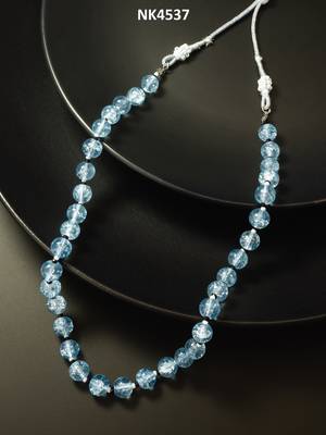 light blue glass bead necklace 1