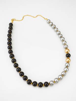black grey pearl necklace 2