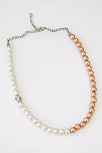 white peach pearl necklace