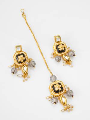 kundan necklace set with maang tikka 3