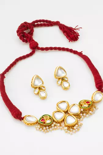 elegant kundan choker set