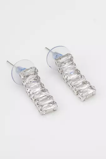 contemporary ad necklace set