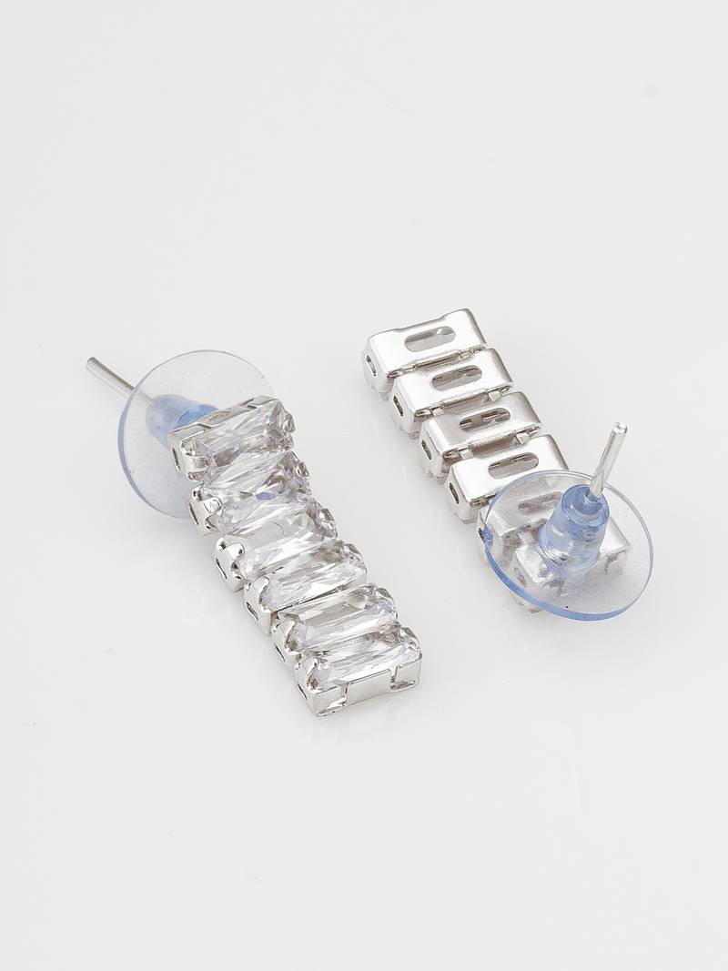 contemporary ad necklace set
