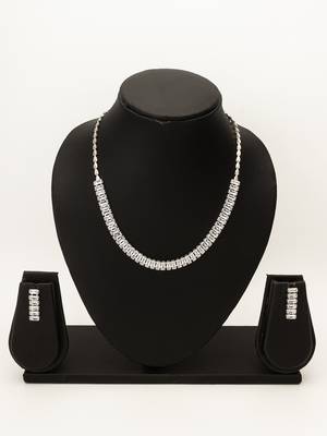contemporary ad necklace set 1