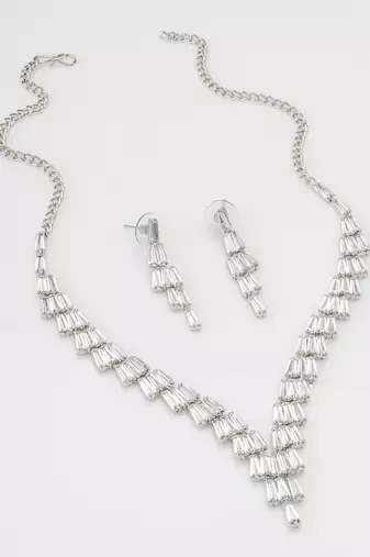 layered baguette ad necklace set