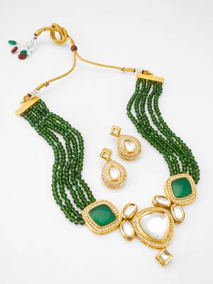 green beaded kundan necklace set 2