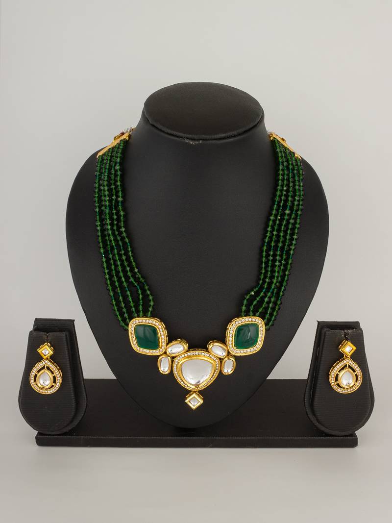 green beaded kundan necklace set