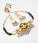 black beaded kundan necklace set
