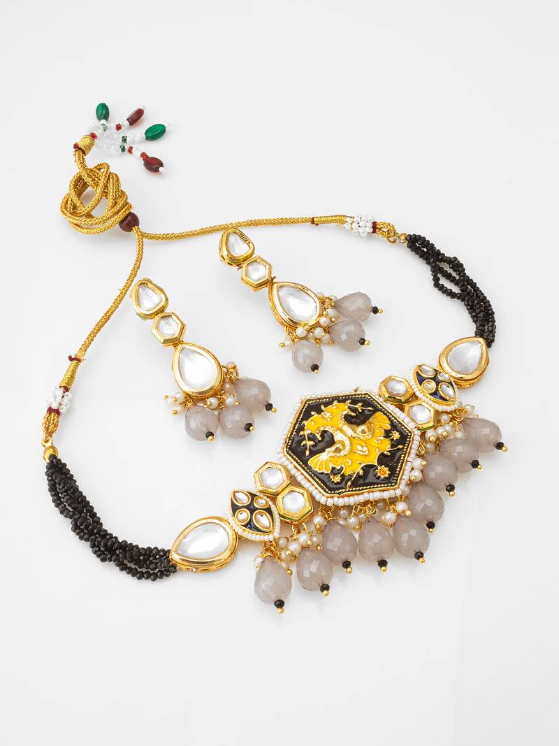 black beaded kundan necklace set