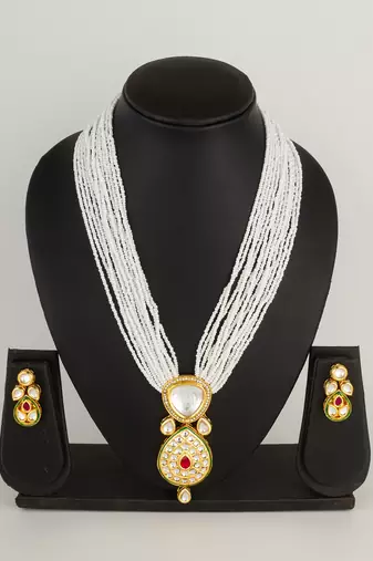 pearl kundan pendant necklace set