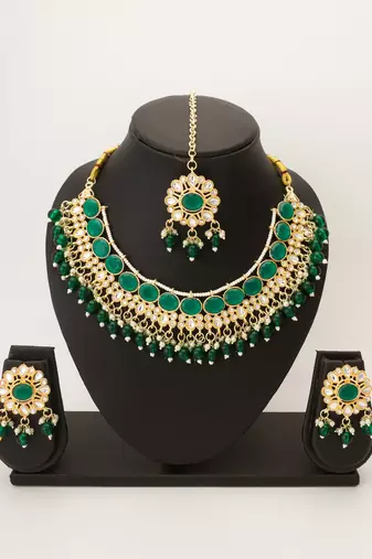 green kundan choker set