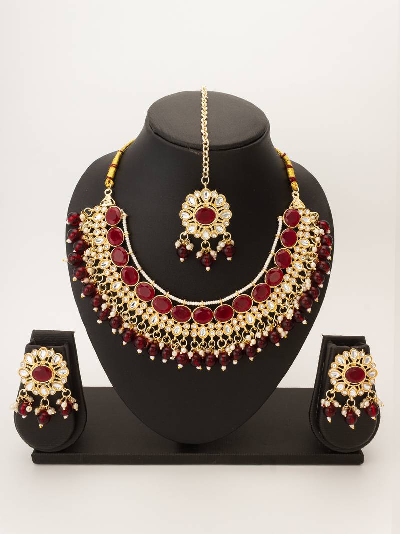 red kundan choker set