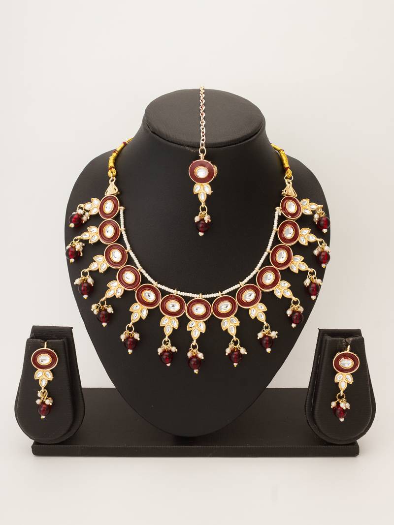 red beaded kundan choker set