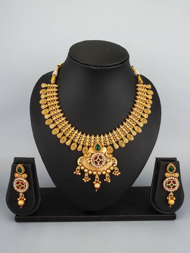 temple design necklace set