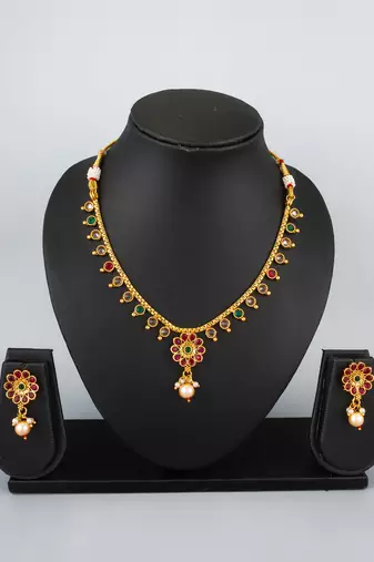 kundan floral charm necklace set