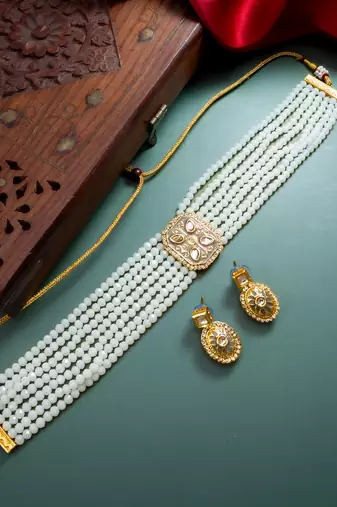 white crystal choker set