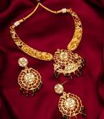 gold toned floral pendant set