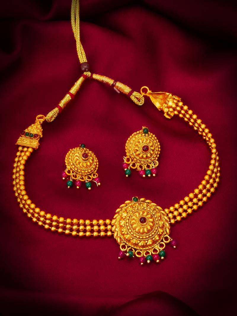 traditional gold toned choker set