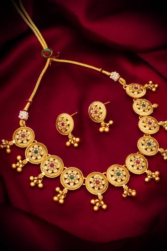 antique gold tone necklace set