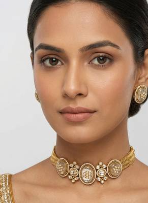 Gold finish kundan choker set 1