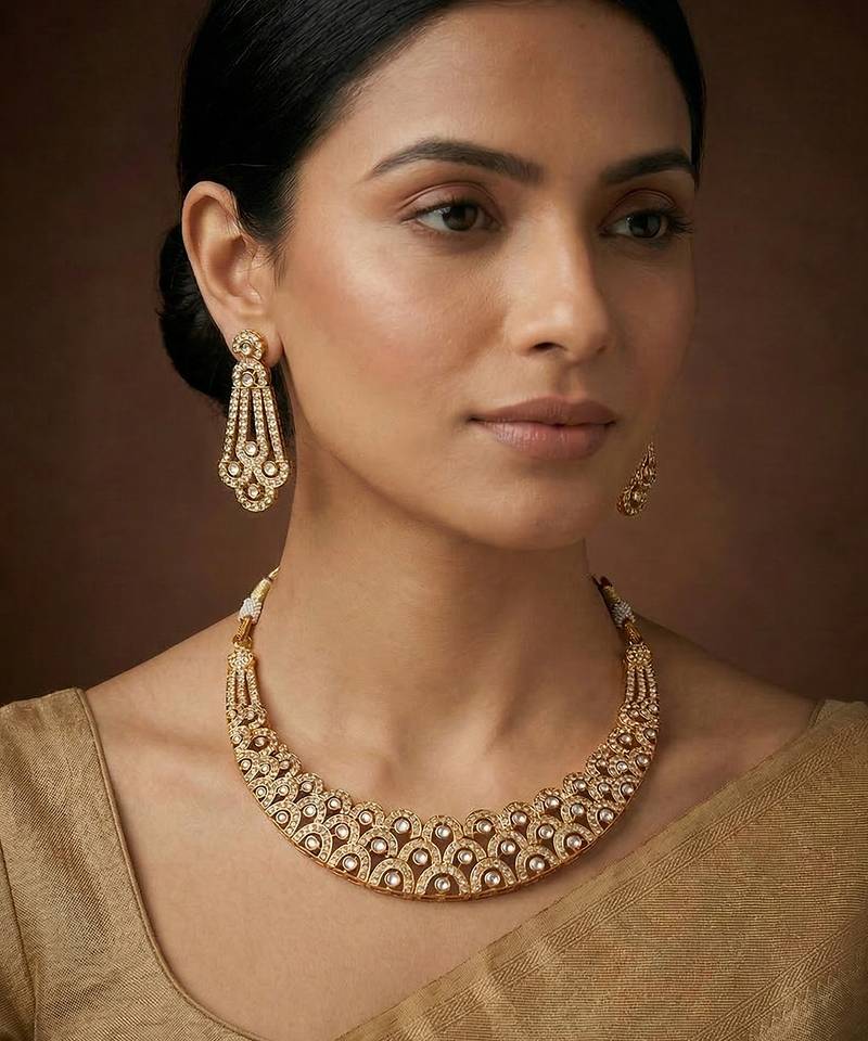 Gold finish jadau necklace set