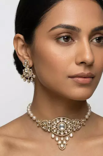 Dual tone finish polki choker set