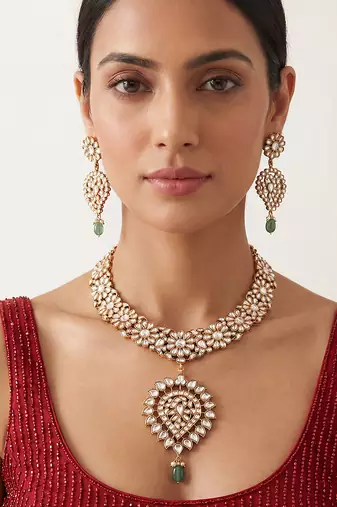 Gold finish kundan necklace set