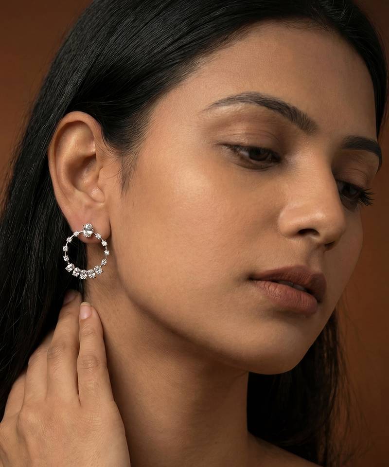 White silver plated earrings