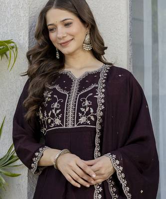 brown vichitra silk blend sequins embroidered kurta set with dupatta 5