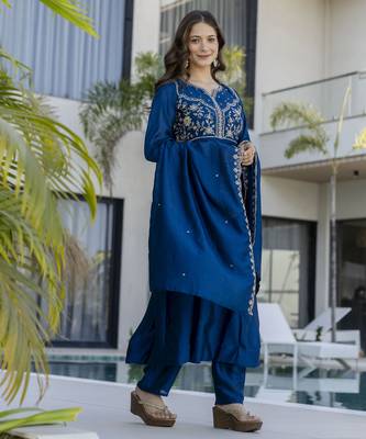 Teal blue vichitra silk blend sequins embroidered kurta set with dupatta 2