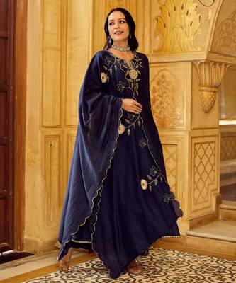 blue chanderi silk blend embroidered kurta set with dupatta 2