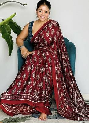 Maroon japan satin saree with digital print blouse 4