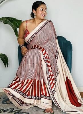 Multicolor japan satin saree with digital print blouse 3