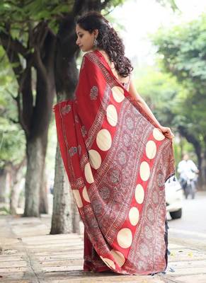 Red japan satin saree with digital print blouse 3