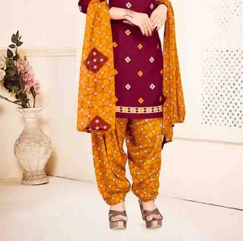 Maroon crepe printed unstitched dress material 3