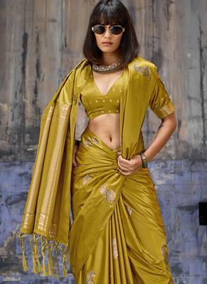 mustard satin weaving silk blend saree 3
