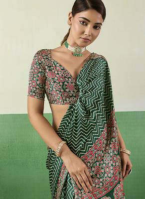 green faux satin printed saree 3