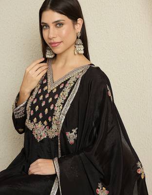 Black chinon stitched gown with embroidered dupatta full sleeve embroidered 4