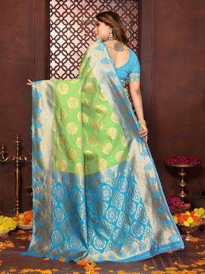 Parrot-green banarasi silk jacquard saree for women 3