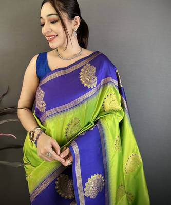 Women parrot green soft silk blend gold zari woven buttas banarasi silk blend saree 4