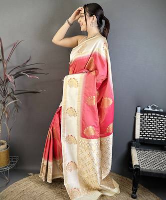 Women coral soft silk blend gold zari woven buttas banarasi silk blend saree 2