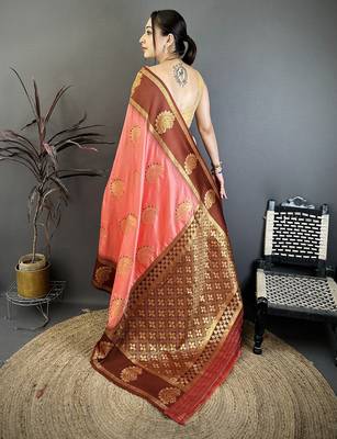 Women peach  soft silk blend gold zari woven buttas banarasi silk blend saree 3