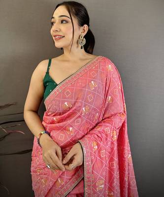 Women baby pink vichitra silk blend bandhani & animal motifs bandhani saree 3