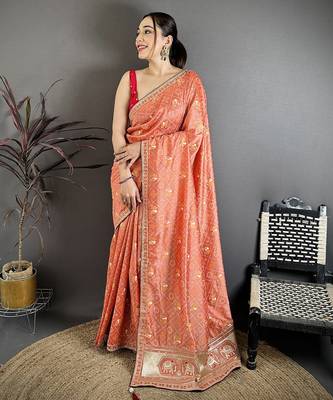 Women peach vichitra silk blend bandhani & animal motifs bandhani saree 1